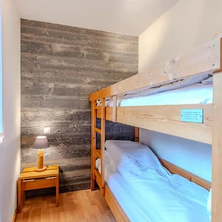 Studio-cabine Renove En Centre, 200m Des Pistes, Pour 4 Personnes - - Fr-1-754-49 Apartment *